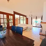 Chalet Loma De Sanctipetri
