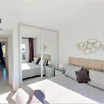 Top Floor Apartment - Amazing Sea View