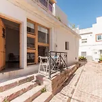 La Casa Baja