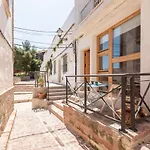 La Casa Baja