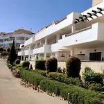 Precioso Apartamento Con Vistas Al Mar En La Alcaidesa