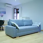 Pretty Town Hall Apartment