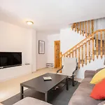 Delighful House Next To The Beach By Renthas