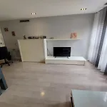 Moderno Y Centrico Piso En Cartagena