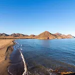 El Velero La Isleta Junto Al Mar Buceo Parking