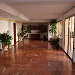 Estudio Con Vistas Al Mar Y Montana