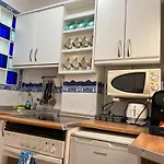 Iyourbasics Lovely Apartment Hinestrosa 23 Free Wifi&Ac