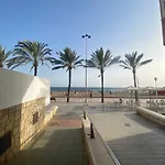 Precioso Apartamento En Paseo Maritimo De Almeria