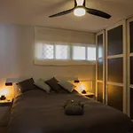 Street Level Apartment. Swimming Pool, Wifi,