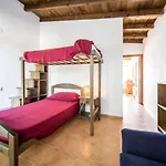 Cozy Home In Les Coves De Vinroma