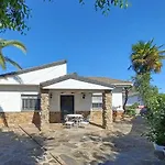 Chalet Independiente Con Amplio Jardin Y Barbacoa At - Cc-00678