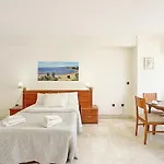Apartamento En 1ª Linea De Playa, Estepona Centro