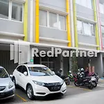 Hotel C18 At Cibaduyut Mitra Reddoorz