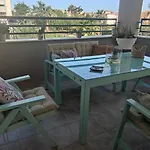 Se Alquila Habitacion Muy Luminosa Con Bano Privado En Apartamento Compartido
