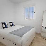 Small Oasis 2387