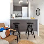 Small Oasis 2387