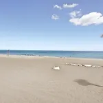 Apartamento En 1ª Linea De Playa, Estepona Centro