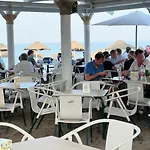 Apartament Mansion Beachfront - Apartments With Sea Views