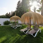 Tess Villa Le Clos Fleury