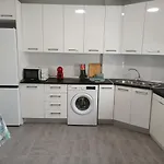 Duplex Centrico Con Piscina A 100M De La Playa.