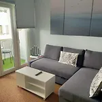 Bastinazo Alohadream - Premium - La Mejor Ubicacion Con Aire Acondicionado, Insonorizacion, Terraza Y Equipamiento En El Puerto De Santa Maria - Grupo De Solo Menores De 25 No Aceptados Salvo Fianza Adicional