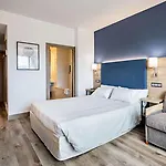 Hotel Puerta De Bilbao