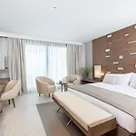 The Oasis By Don Carlos Resort (Adults Only)