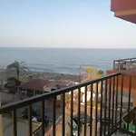 Lovely Apartment In Front Of The Beach.