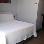 H La Cabana