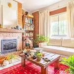Amazing Home In Alhaurin De La Torre