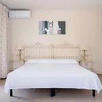 Homeforguest Apartamento Con Piscina A 50M Del Mar En La Caleta