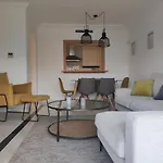 Homelystay - Marbella, Marina Banus