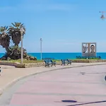 Cubo'S La Casita Del Palo