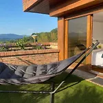 Singular Y Espacioso Apartamento Ondarreta Beach