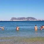 Estudio A Pie De Playa Con Bano Y Cocina Privados