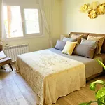 Cheerful Townhouse Center Sitges 5 Bedrooms Pool And Terrace