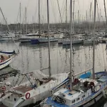 Precioso Barco En Barcelona