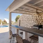 Top Renovated Villa With Sea-Views And Pool