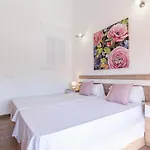 Nice Home In Mezquitilla With Swimming Pool