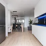 - Spacious Sanctuary In The Heart Of Valencia! -