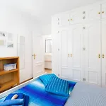 Bright Apartment With Air Conditioning In Conil De La Frontera 65 M²