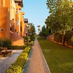 Beautiful 2-Bed Apartment In Casares Costa