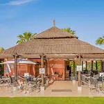 Cozy Apartment In Estepona With Wifi