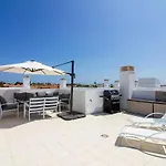 Gorgeous Home In Los Alcazares With Wifi