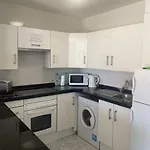 Apartment 6B2, Victoria Court 1, Avenida Londres 6, Los Cristianos, 38650, Tenerife