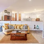 Cozy Apartment In Alcaucin With Kitchenette