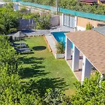 Cubo'S Casita Bolano