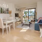 Marina Real 414