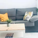 Apartamento De Dos Dormitorios En Almeria.