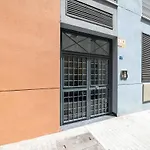 -Malagasunapts- Central Freeparking Rooftoppool
